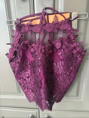 iris Plum Lace-Trim Halter Top
